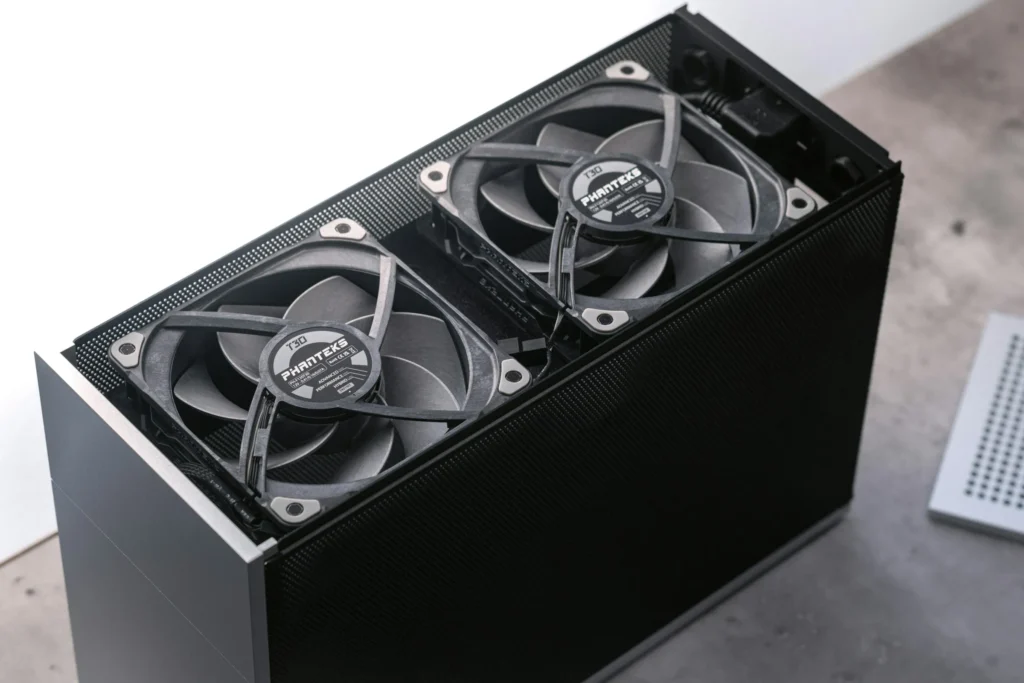 Dell XPS 17 packs RTX 50-series GPU for mobile workstation power